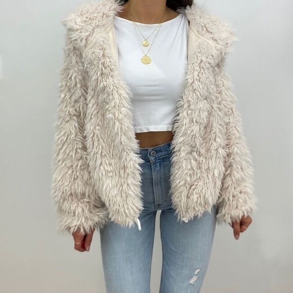 NWT Faux Fur Teddy Jacket with Hood - Picture 9 of 9